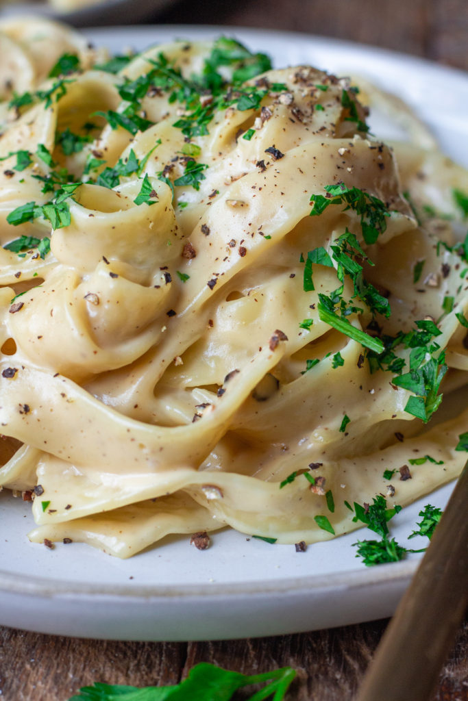 vegan fettccine Alfredo