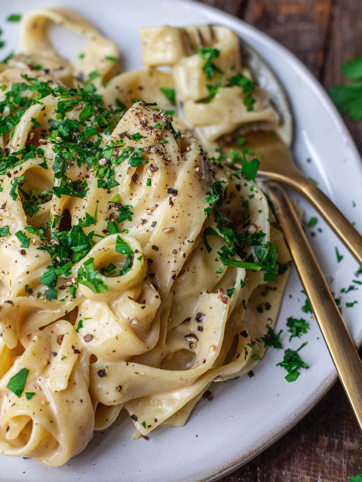 Christmas Fettuccine (aka Vegan Fettuccine Alfredo) Eat Figs, Not Pigs