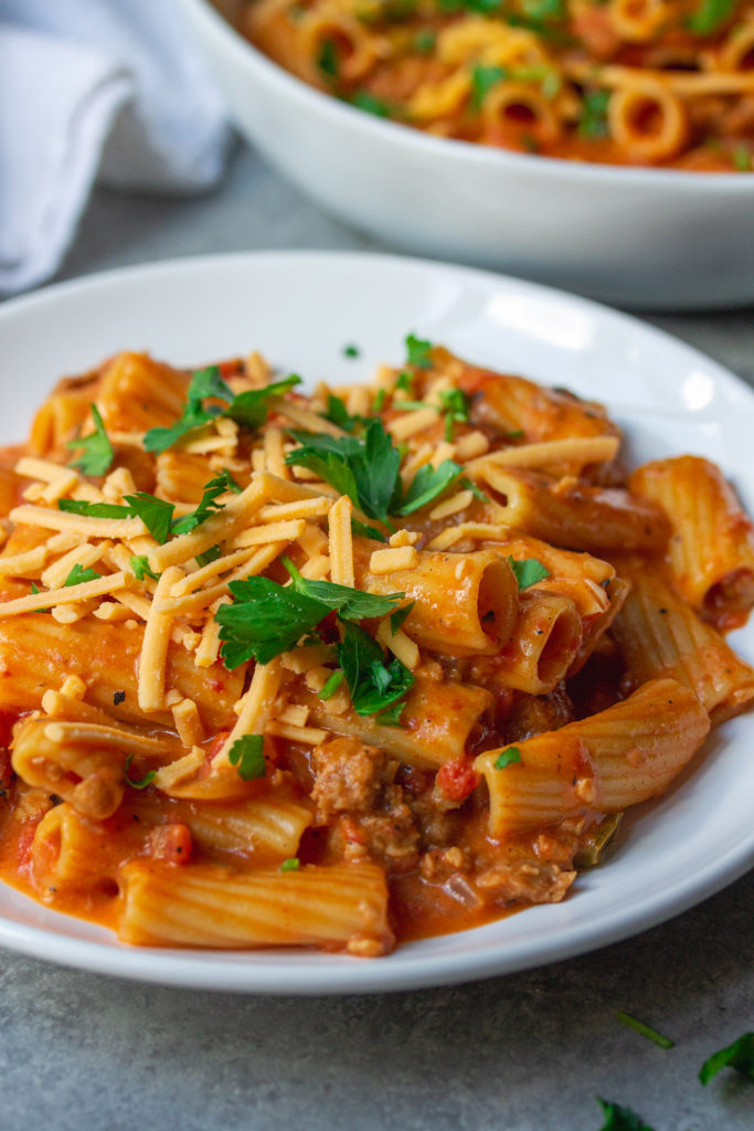 image of homemade cheesy hamburger helper